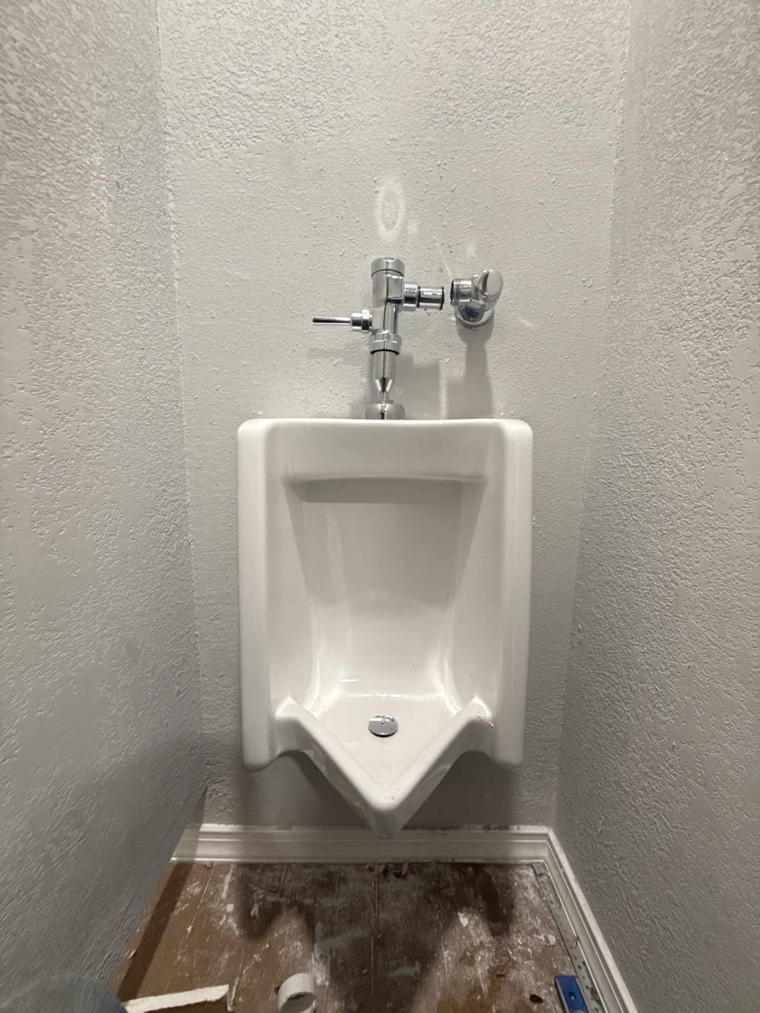 Urinal